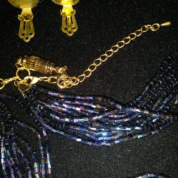 Vintage Iridescent Blue/Purple Beaded Necklace Set - Picture 6 of 6